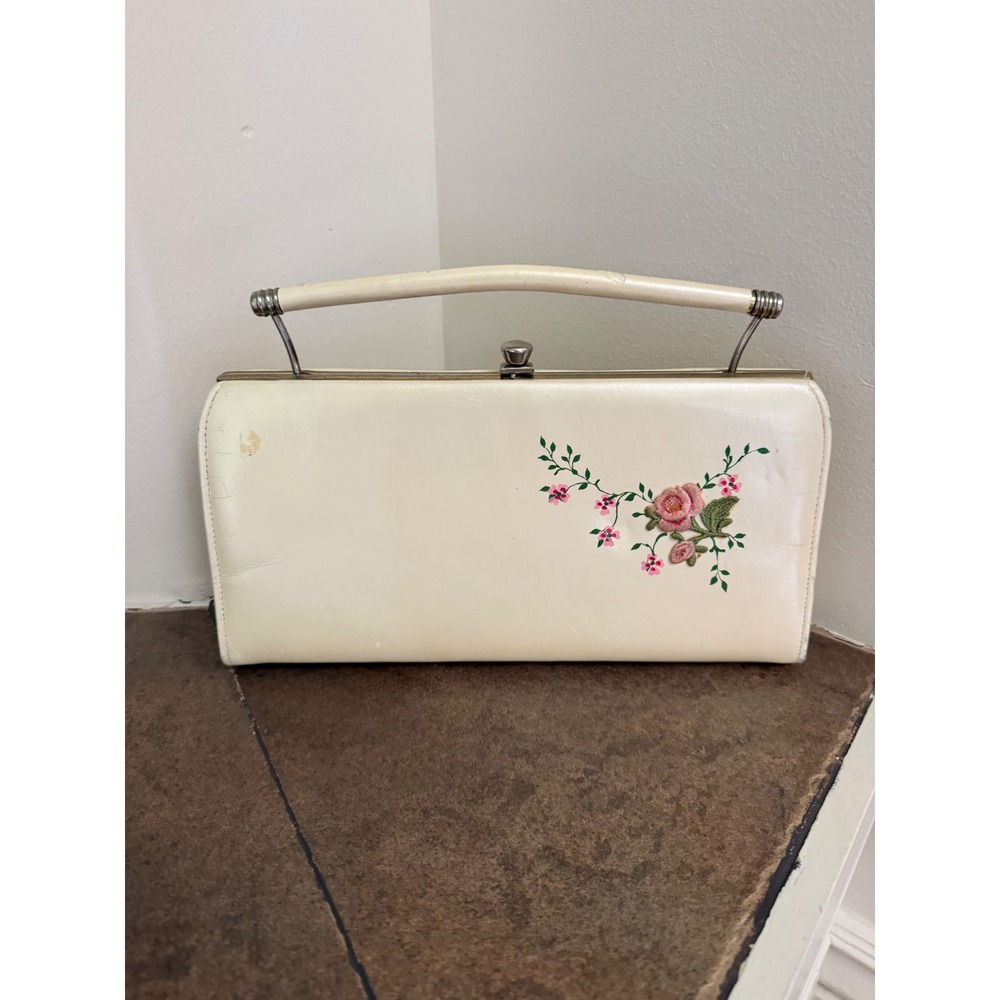 Vintage 60s Cream Faux Leather Embroidered Rose Floral Clutch Handbag Kiss Lock